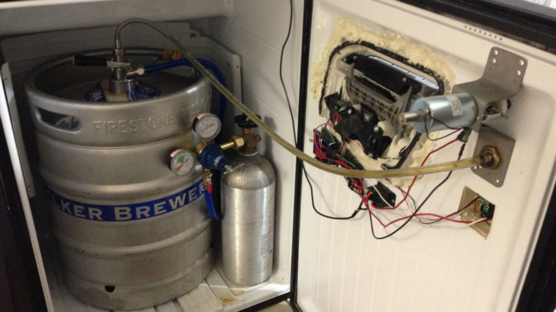 Illustration for article titled How A Tesla Model S Engineer Pours A Beer